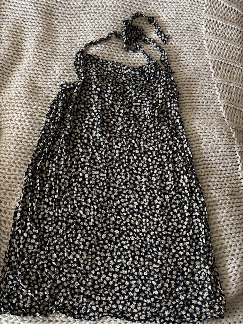 American Eagle Black Floral Ditsy Print Top
